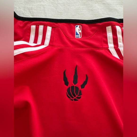 Adidas Red Raptors NBA Jacket - Picture 4 of 7